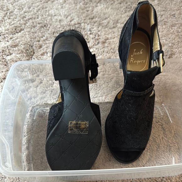 Jack Rogers Black Heels Elegant Design - Picture 3 of 3